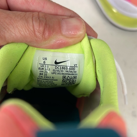 Nike Air Max 270 React Pink Volt Multi DC1863-600 Women's Size 6 - Picture 12 of 16